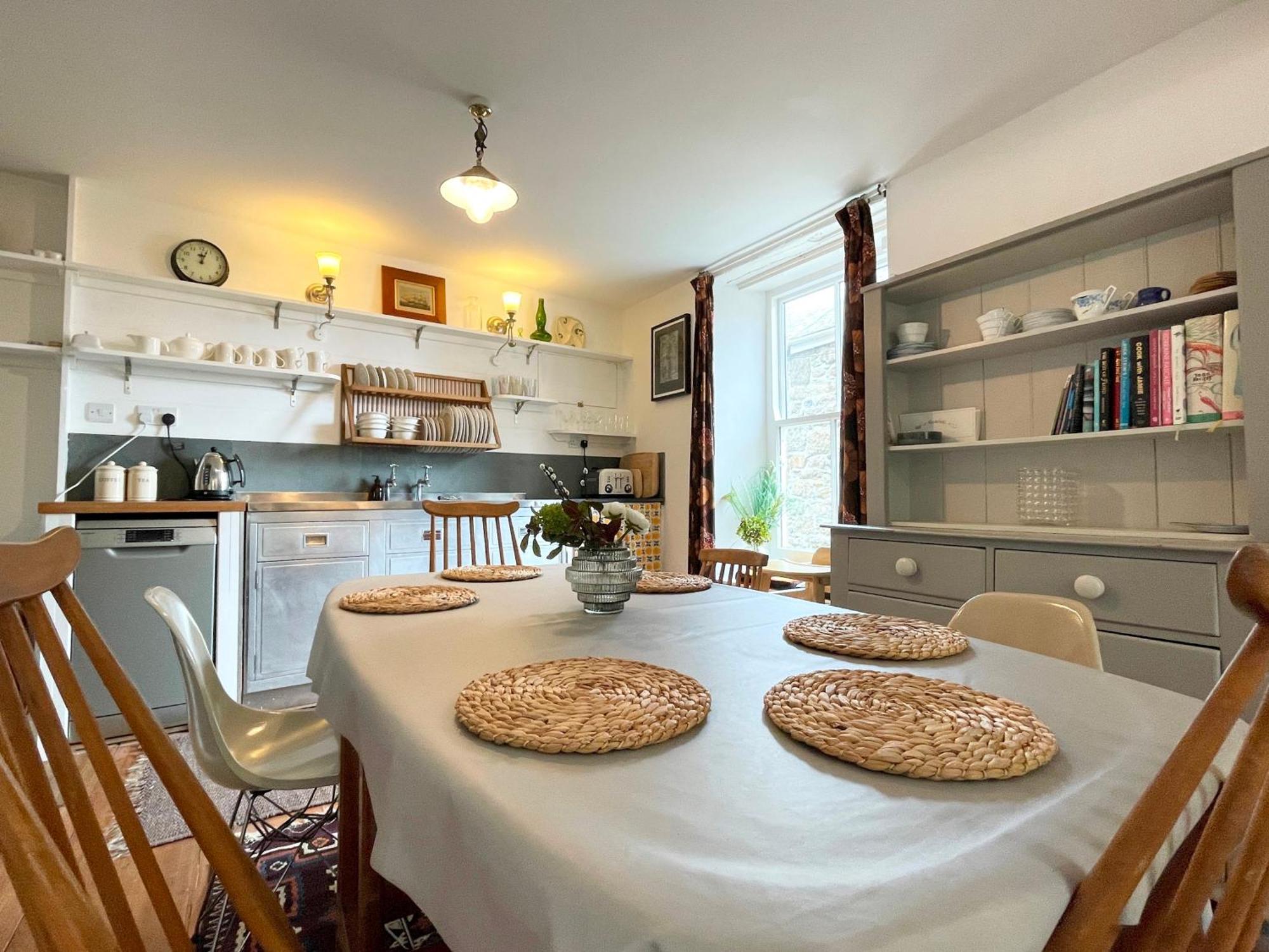 Janies Cottage~ Mousehole~Eclectic Interiors & Vintage Charm Εξωτερικό φωτογραφία