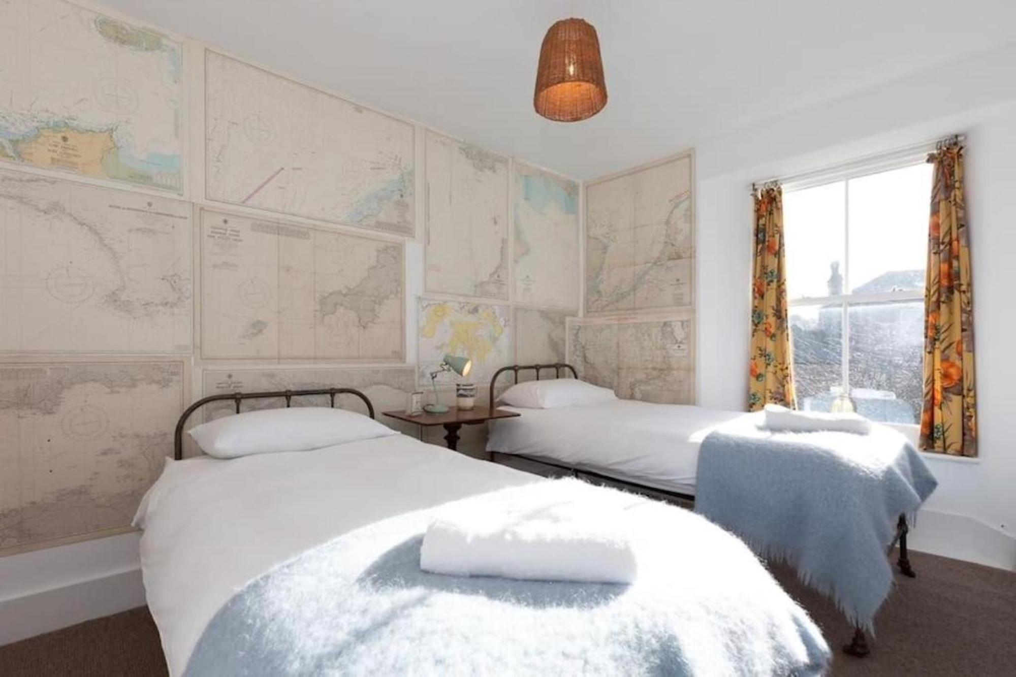 Janies Cottage~ Mousehole~Eclectic Interiors & Vintage Charm Εξωτερικό φωτογραφία